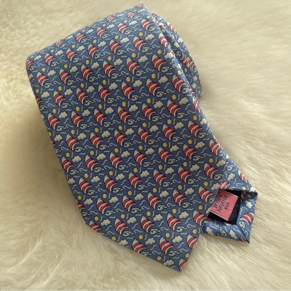 Vineyard Vines Blue Whimsical Sailboat Mens 100% Silk Neck Tie Made in USA
